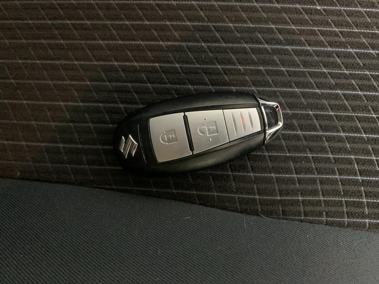 2014 Suzuki Swift 1.2 XG Hatchback LOW KM + PUSH START + GREAT FUEL EFFICIENCY