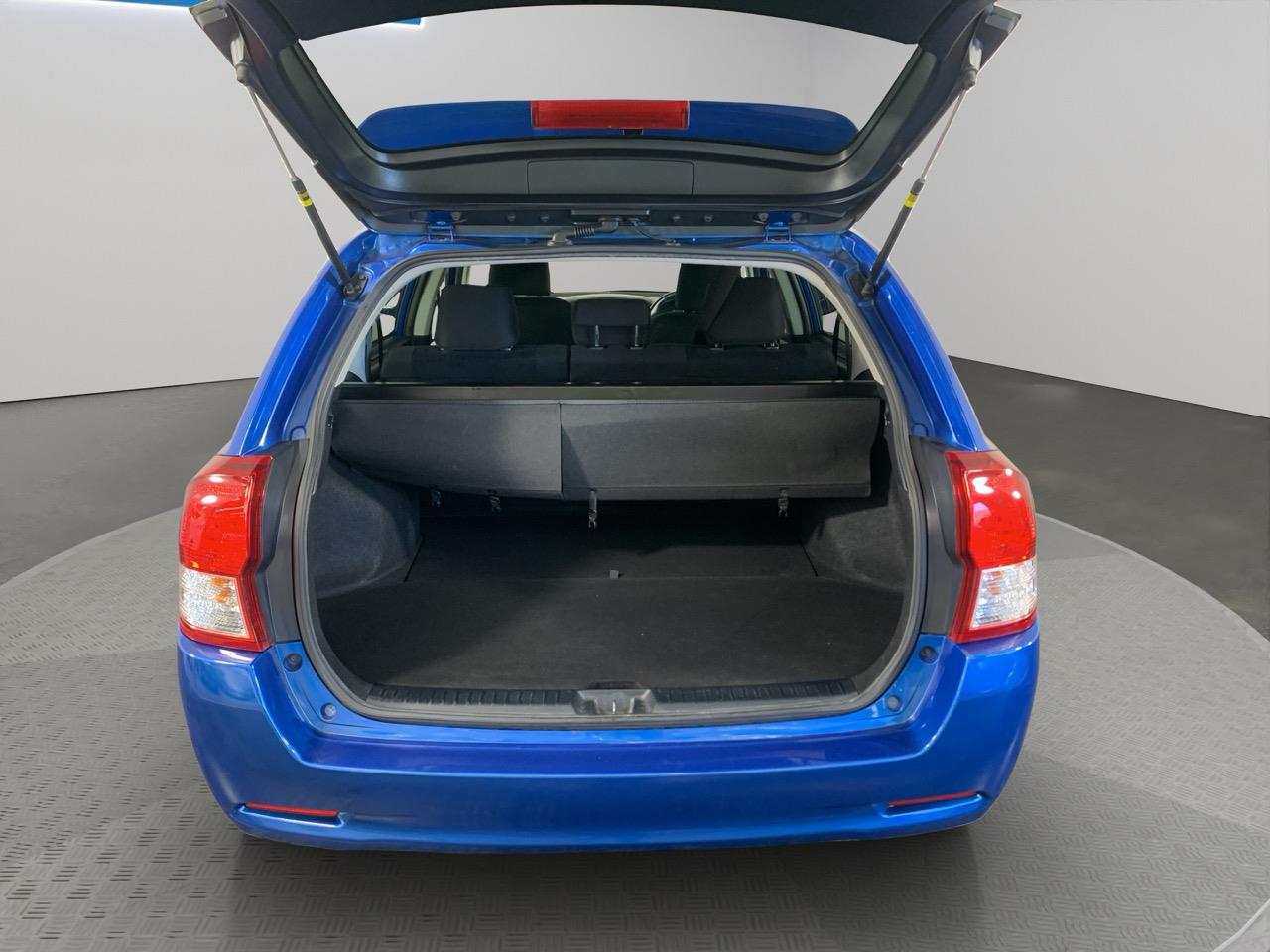 2015 Toyota Corolla Fielder Hybrid Station Wagon PUSH BUTTON START + REVERSING CAMERA + AUTO LIGHTS