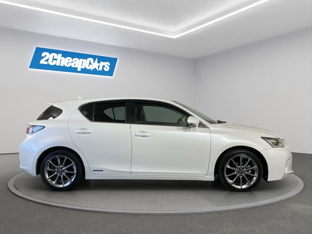 2013 Lexus CT200h Hybrid Hatchback REVERSING CAMERA + PARKING SENSORS