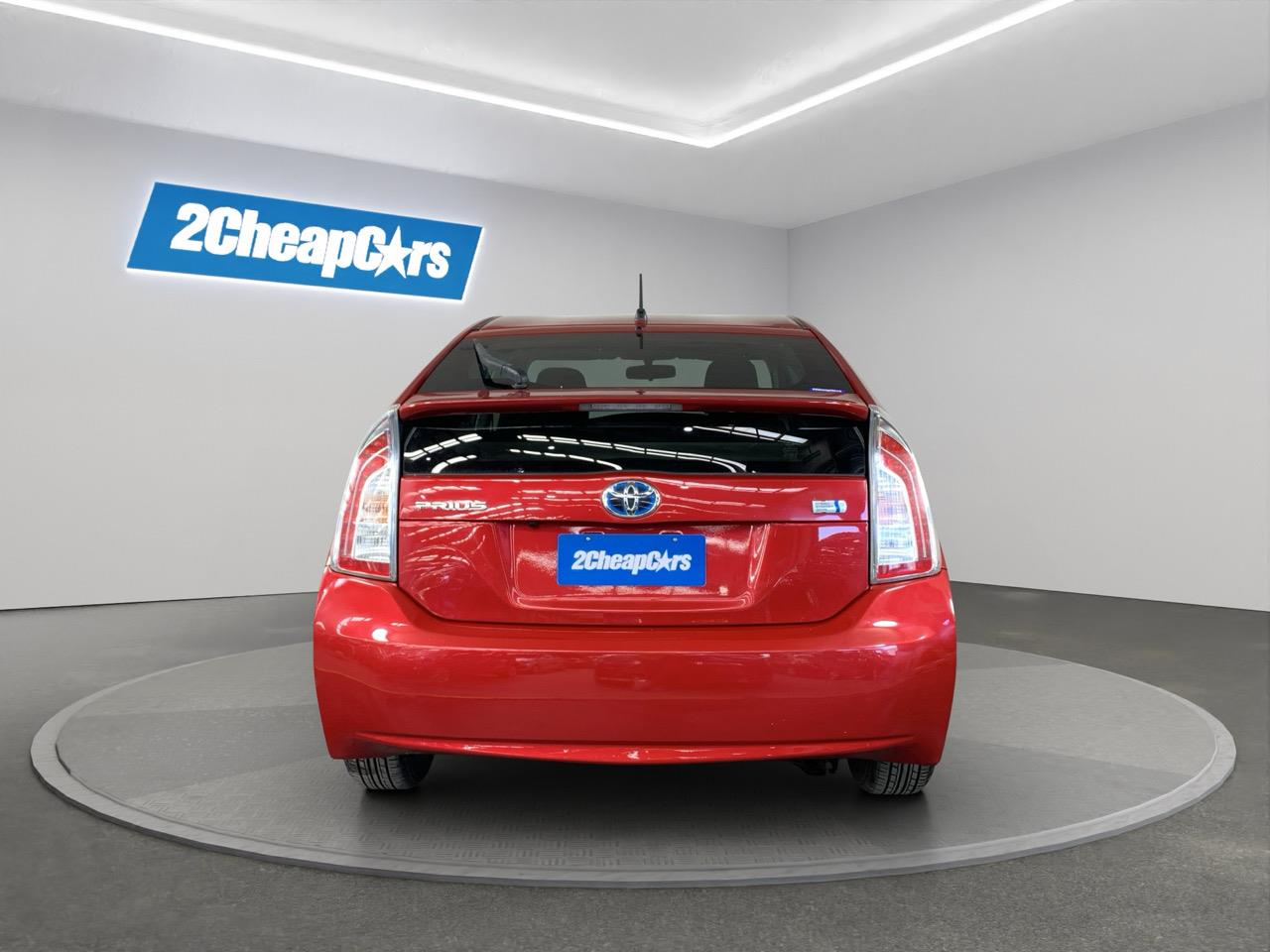 2013 Toyota Prius S Hatchback REVERSING CAMERA + PUSH BUTTON START + AUTO LIGHTS