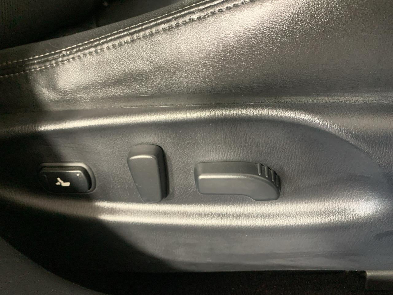 2012 Nissan Fuga 350GT Hybrid Sedan CRUISE CONTROL + POWER ADJUSTMENT SEATS