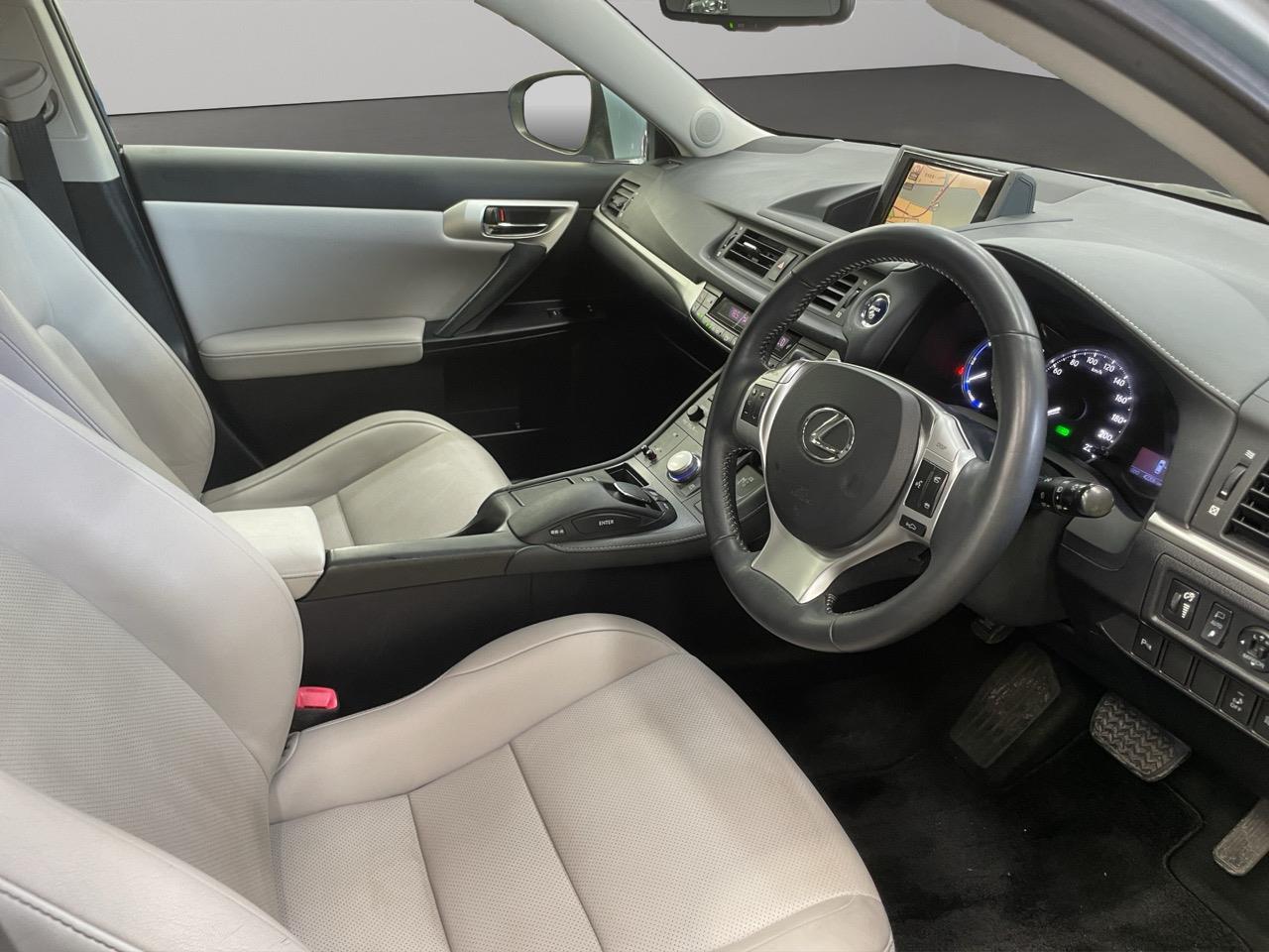 2012 Lexus CT200h Version L Hatchback LOW KMS + REVERSING CAMERA + PARKING SENSORS