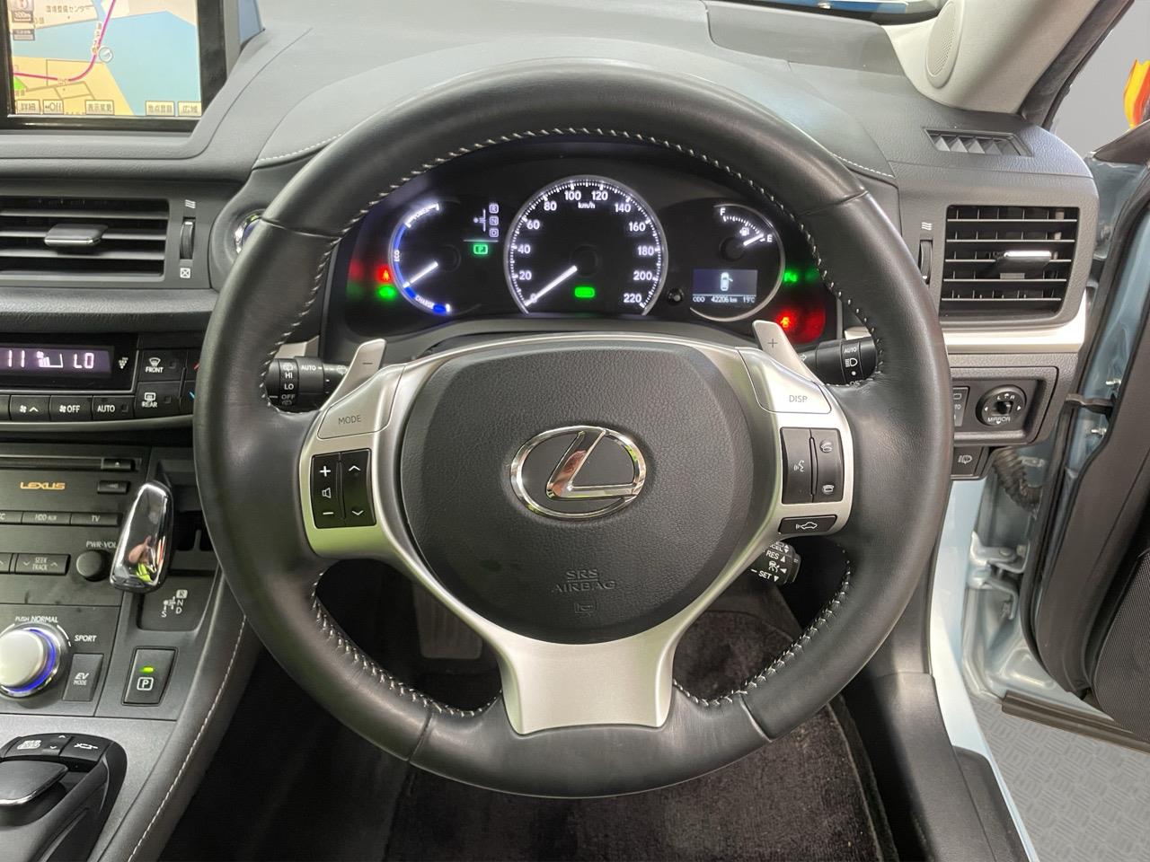 2012 Lexus CT200h Version L Hatchback LOW KMS + REVERSING CAMERA + PARKING SENSORS