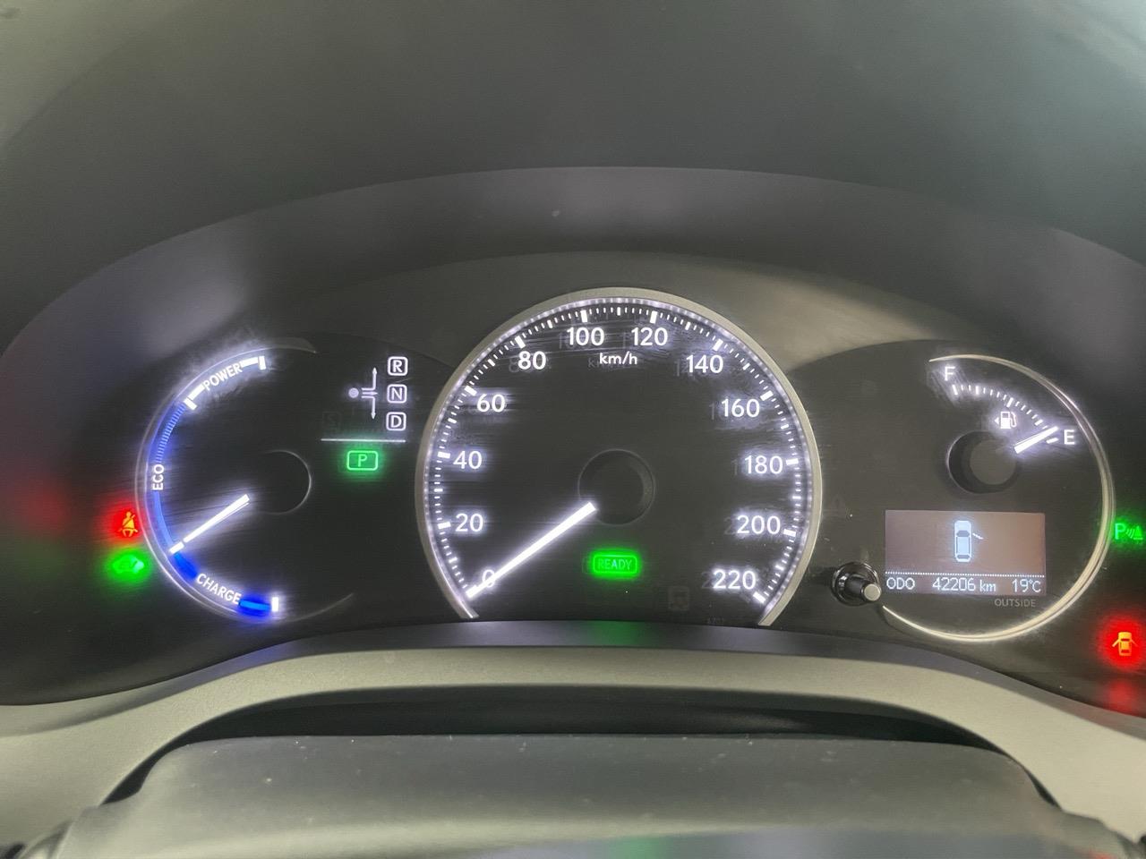 2012 Lexus CT200h Version L Hatchback LOW KMS + REVERSING CAMERA + PARKING SENSORS