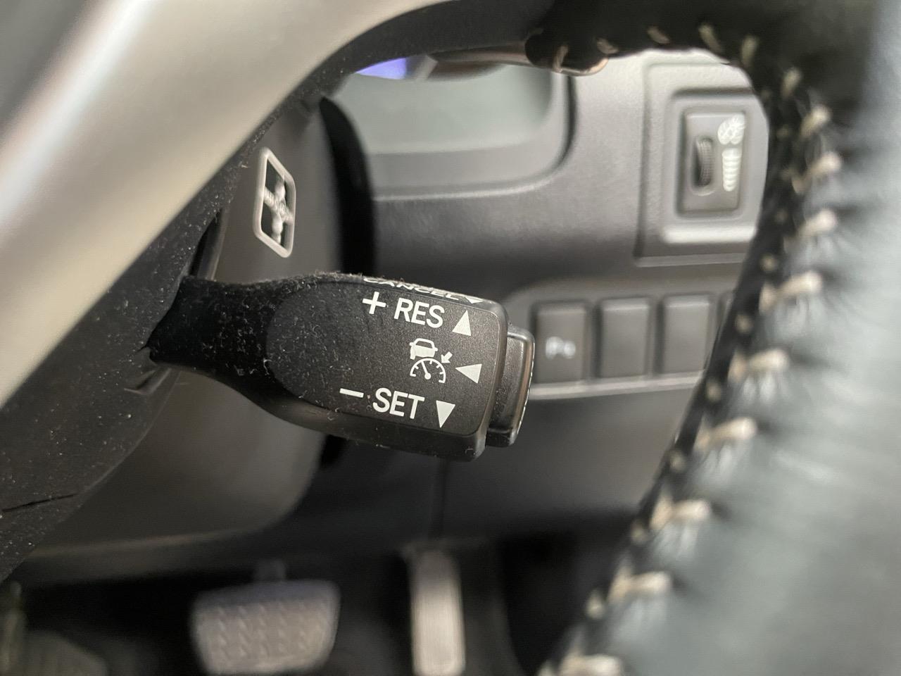 2012 Lexus CT200h Version L Hatchback LOW KMS + REVERSING CAMERA + PARKING SENSORS