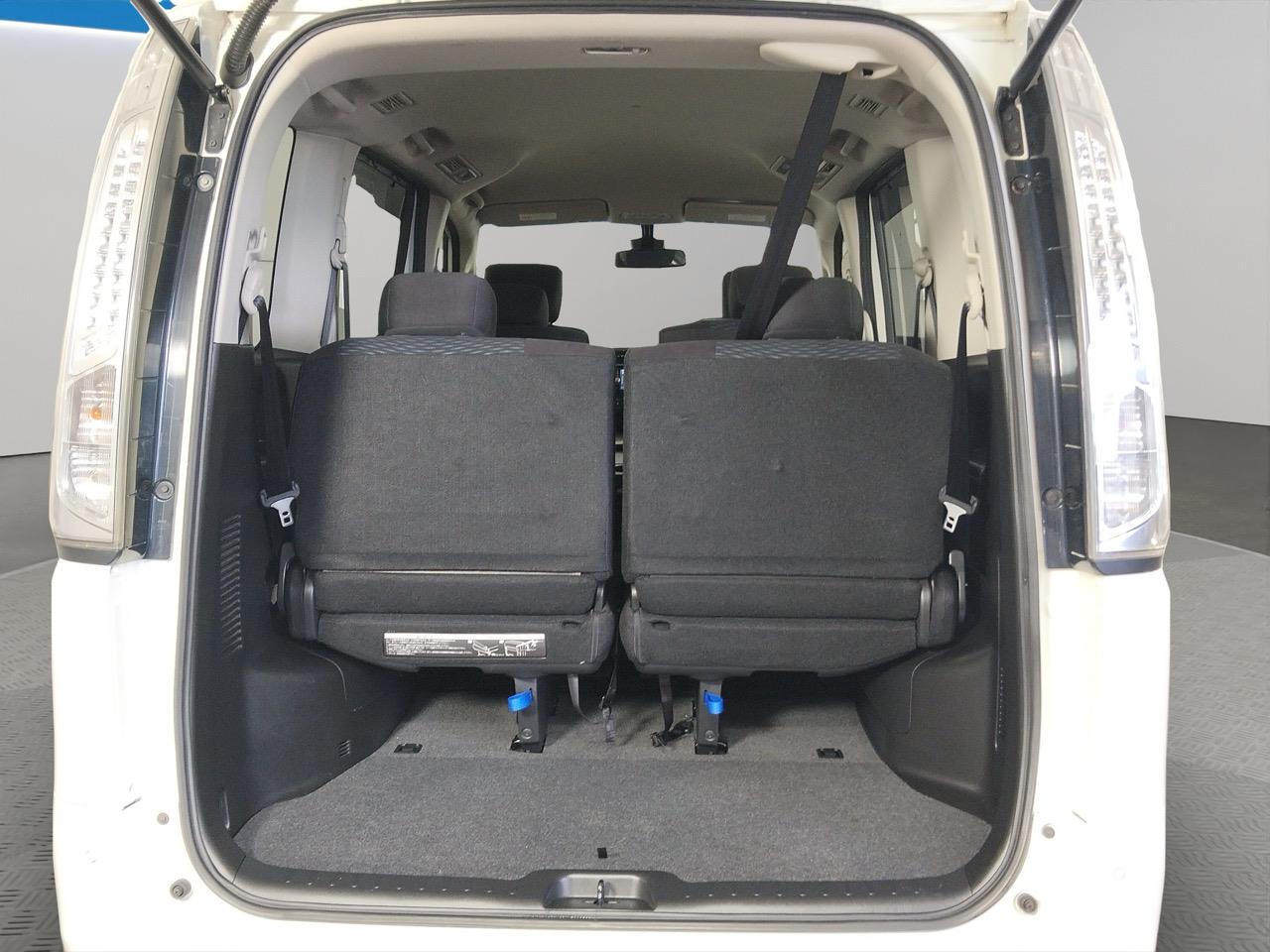 2015 Nissan Serena Hybrid People Mover 360 DEGREE CAMERA + POWER SLIDING DOORS