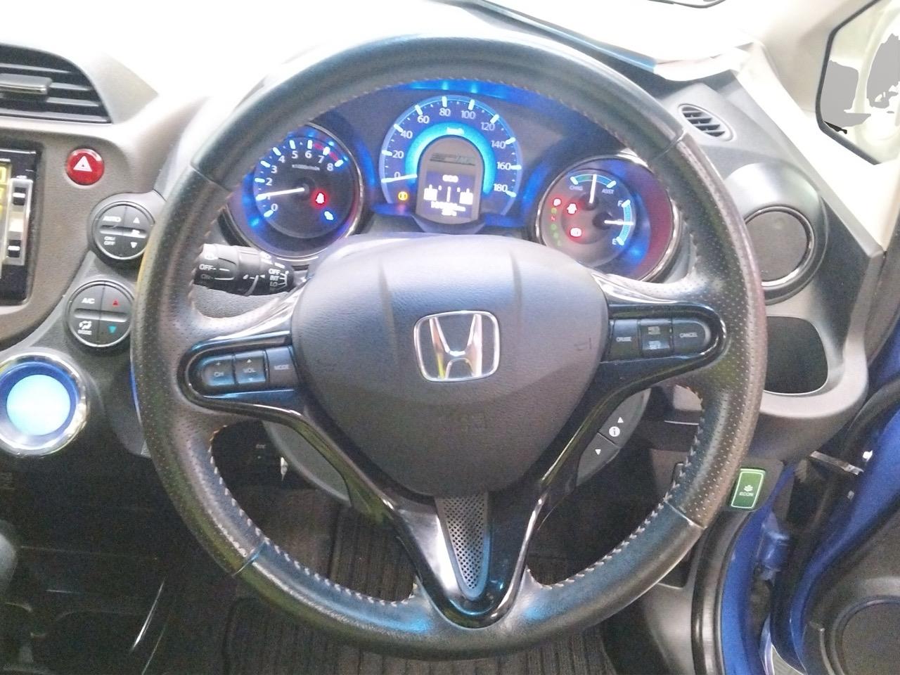 2012 Honda Fit Jazz Shuttle Hybrid Station Wagon CRUISE CONTROL + REVERSING CAMERA