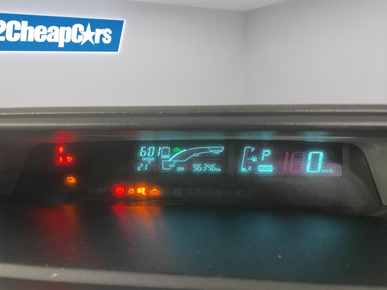 2014 Toyota Aqua G Balck Soft Leather Selection Hatchback REVERSING CAMERA + PUSH BUTTON START + AUTO LIGHTS