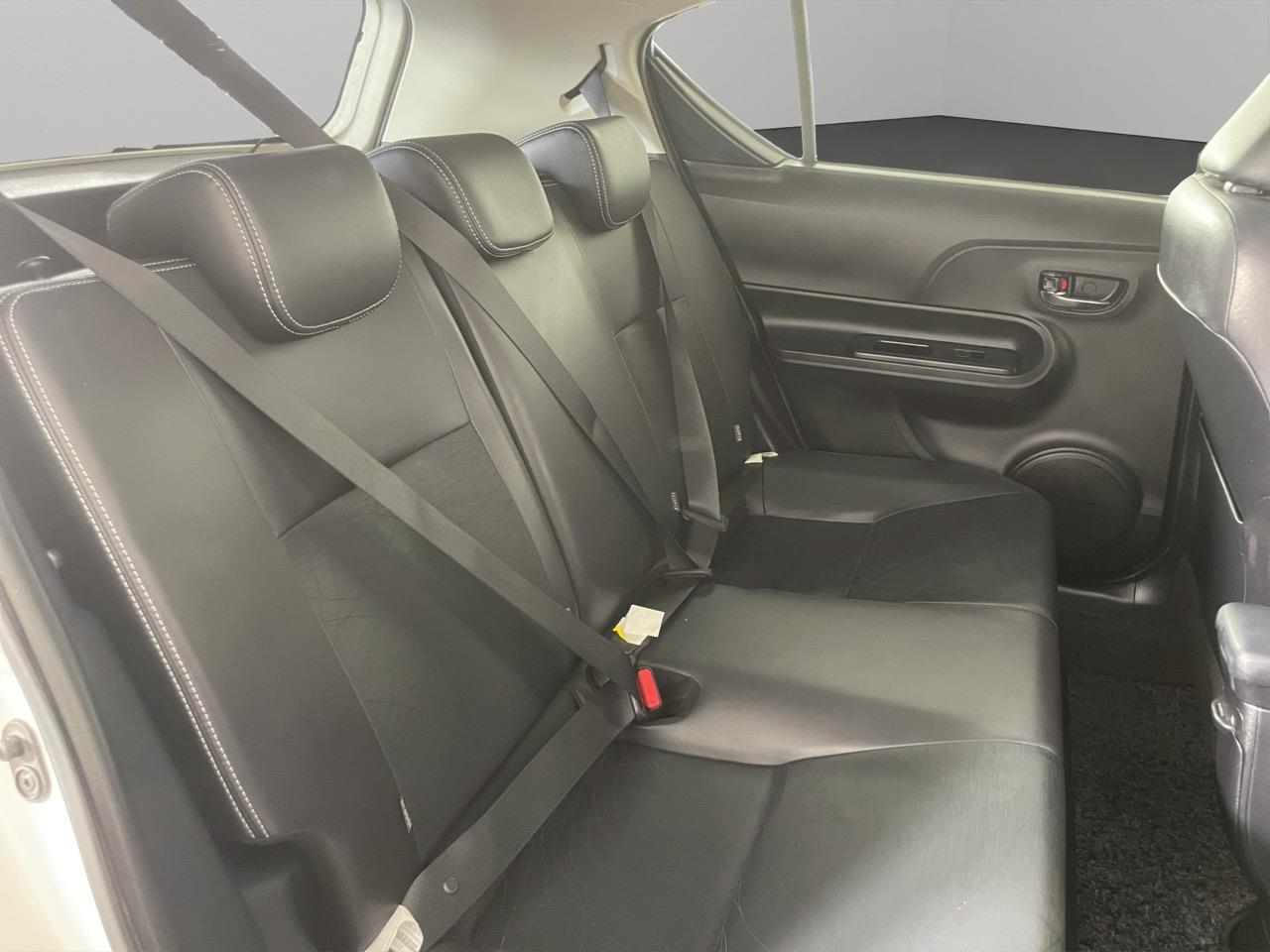 2014 Toyota Aqua G Balck Soft Leather Selection Hatchback REVERSING CAMERA + PUSH BUTTON START + AUTO LIGHTS