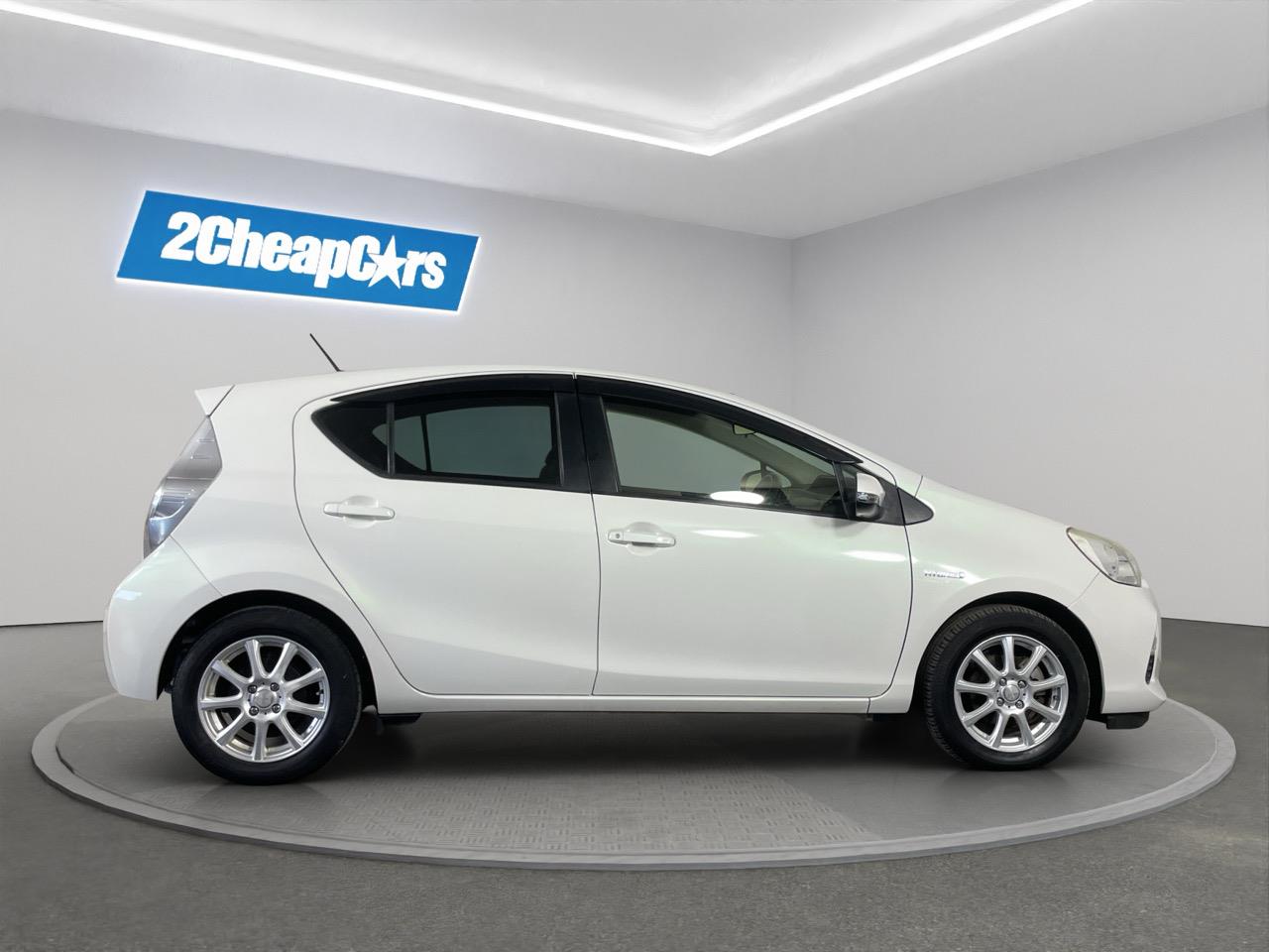 2014 Toyota Aqua G Balck Soft Leather Selection Hatchback REVERSING CAMERA + PUSH BUTTON START + AUTO LIGHTS