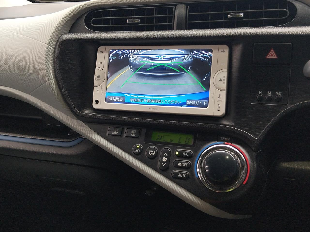 2013 Toyota Aqua S Hatchback PUSH BUTTON START + AUTO LIGHTS + REVERSING CAMERA