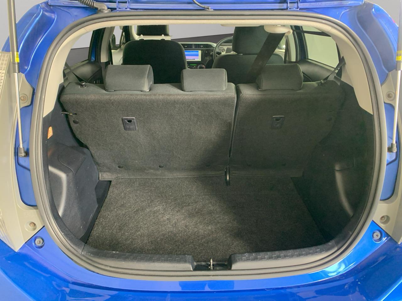 2013 Toyota Aqua S Hatchback PUSH BUTTON START + AUTO LIGHTS + REVERSING CAMERA