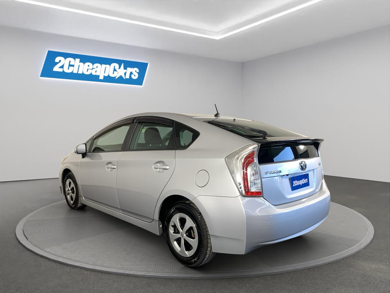 2014 Toyota Prius S Hatchback PUSH BUTTON START + AUTO LIGHTS + REVERSING CAMERA