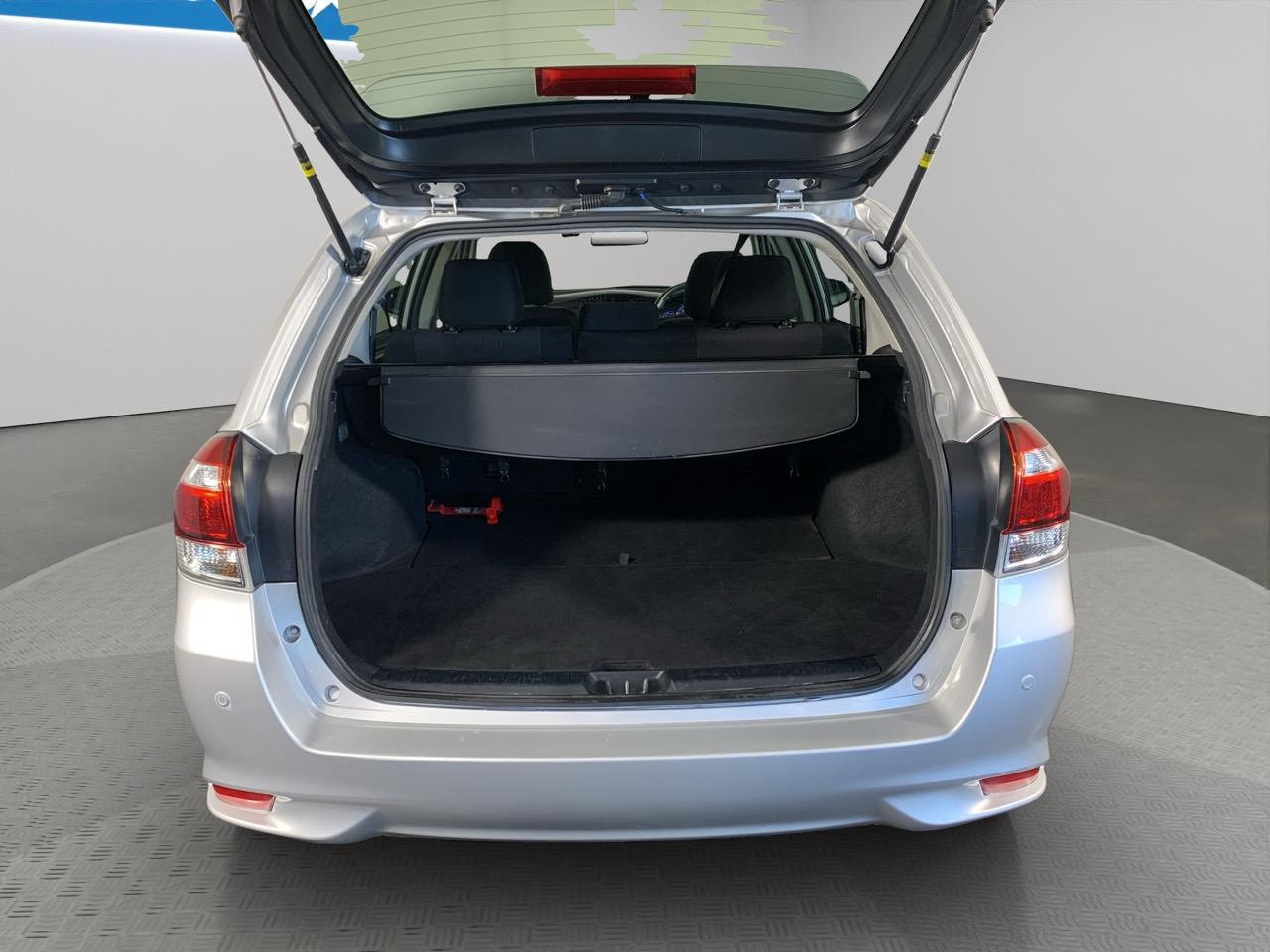 2016 Toyota Corolla FIELDER Station Wagon REVESING CAMERA + GREAT FUEL EFFICIENCY