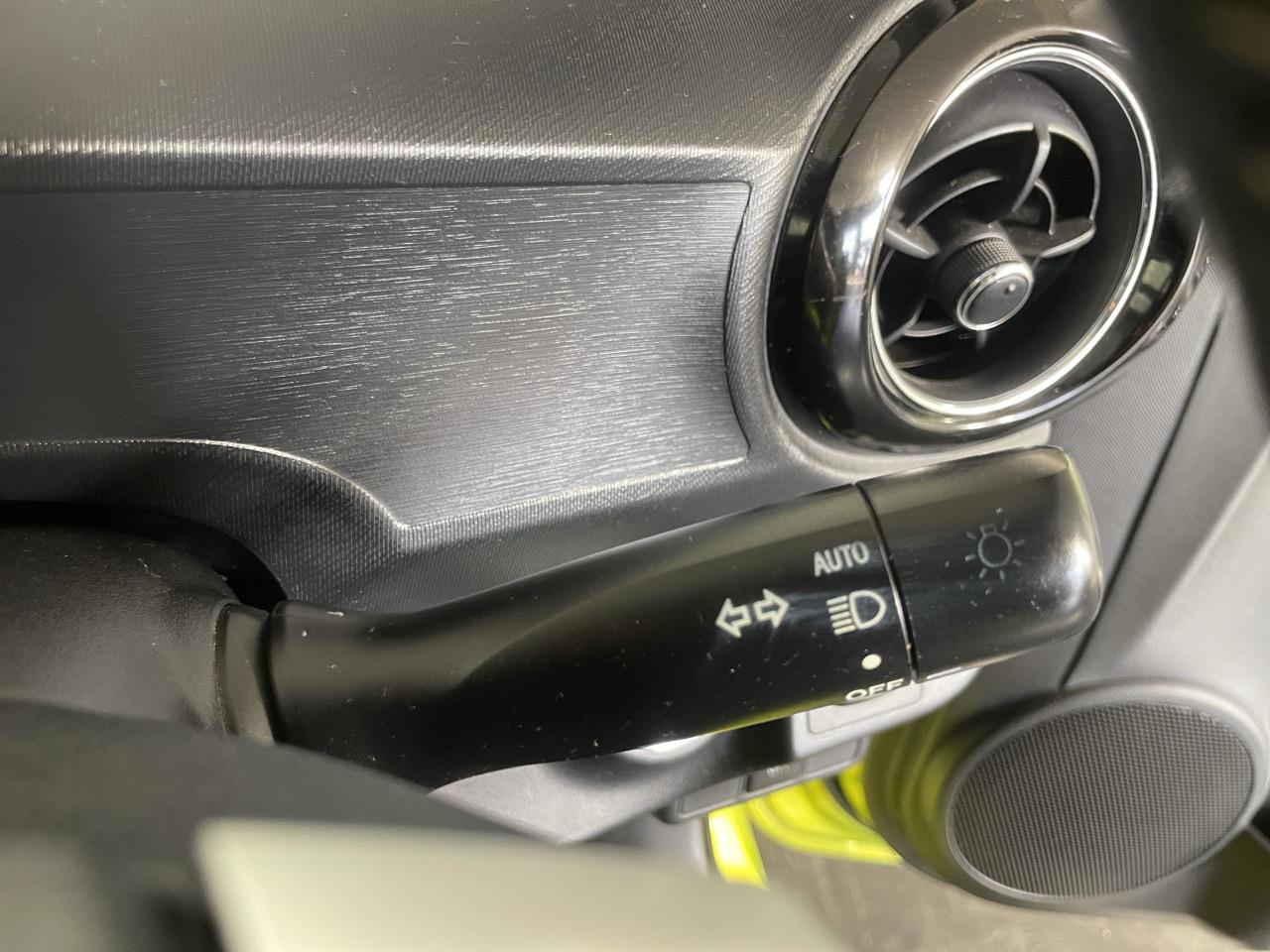 2014 Toyota Aqua X-URBAN Hatchback REVERSING CAMERA + AUTO LIGHTS + PUSH START