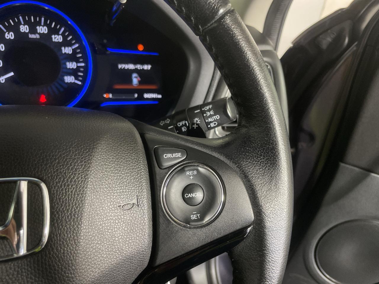 2015 Honda Vezel HYBRID X RV/SUV LOW KM + REVERSING CAMERA + PUSH START