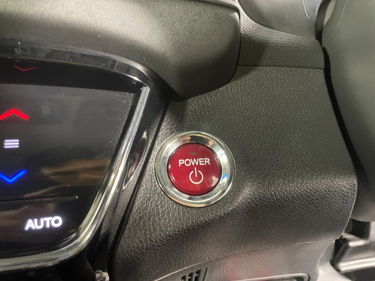 2015 Honda Vezel HYBRID X RV/SUV LOW KM + REVERSING CAMERA + PUSH START