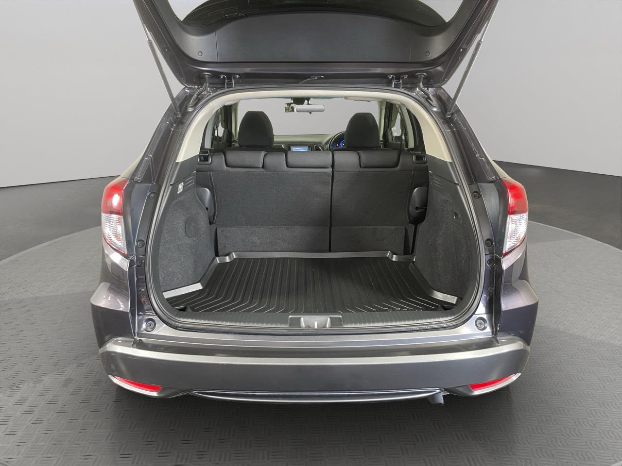 2015 Honda Vezel HYBRID X RV/SUV LOW KM + REVERSING CAMERA + PUSH START