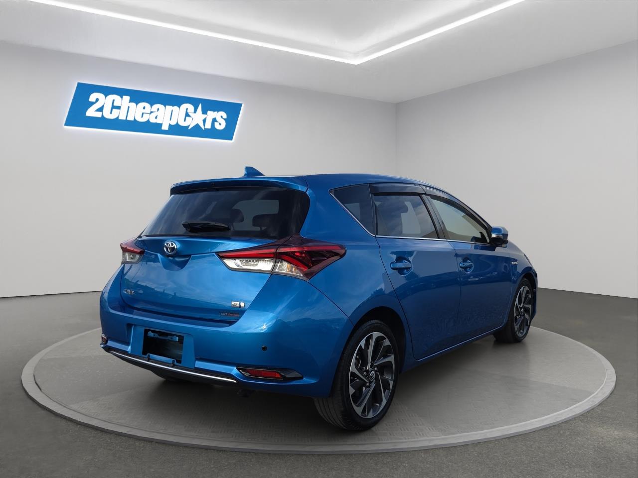 2016 Toyota Auris Corolla Hybrid G Hatchback HEATED SEATS + CRUISE CONTROL + REVERSING CAMERA