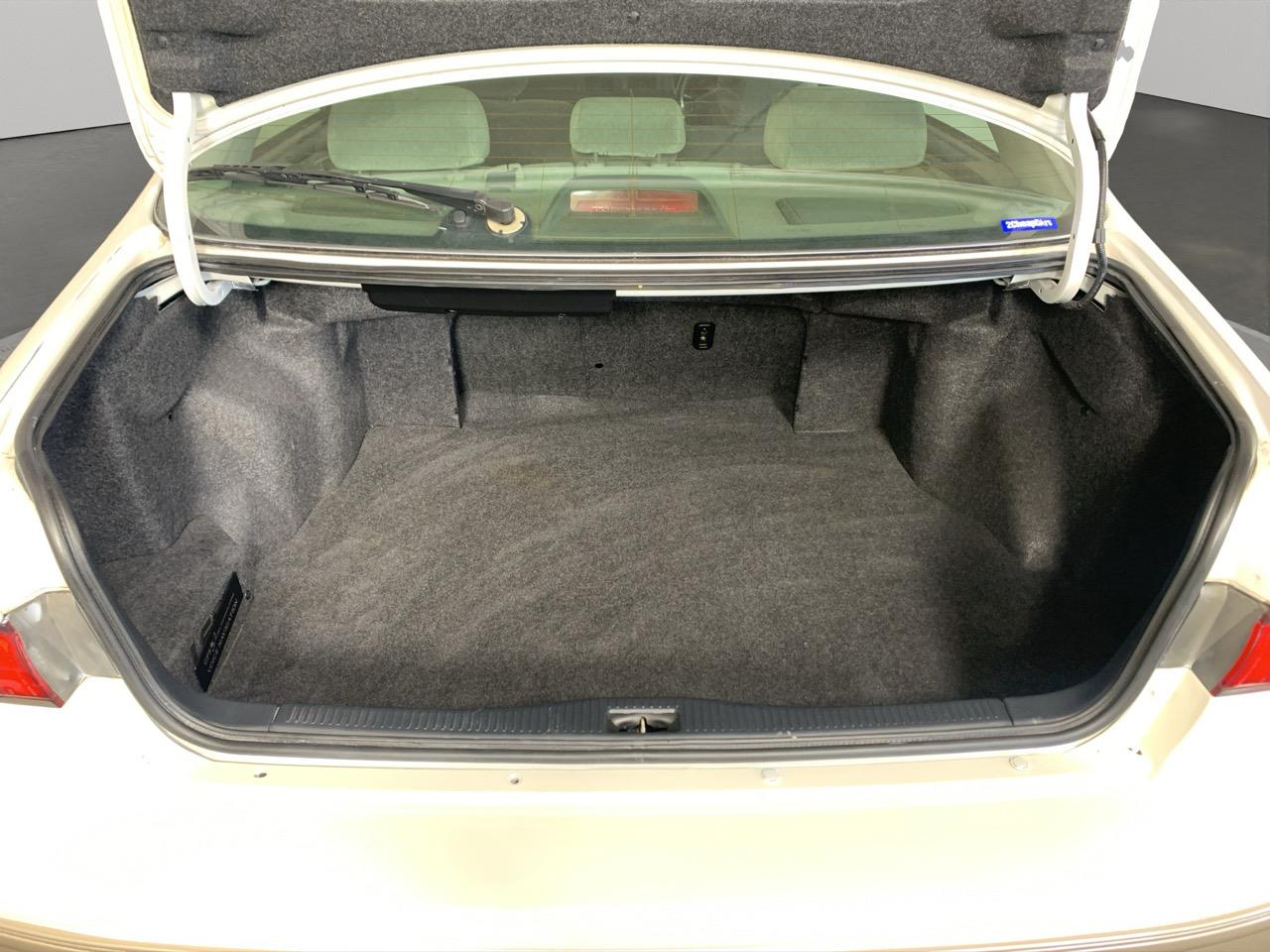 1998 Toyota Camry GRACIA 2.2 Sedan AUTO LIGHTS + POWER ADJUSTMENT SEATS