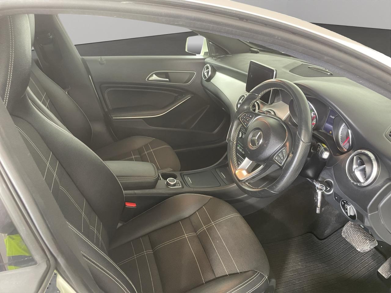 2015 Mercedes-Benz CLA 180 Shooting Break Sports Station Wagon LOW KM + REVERSING CAMERA + PARKING SENSORS