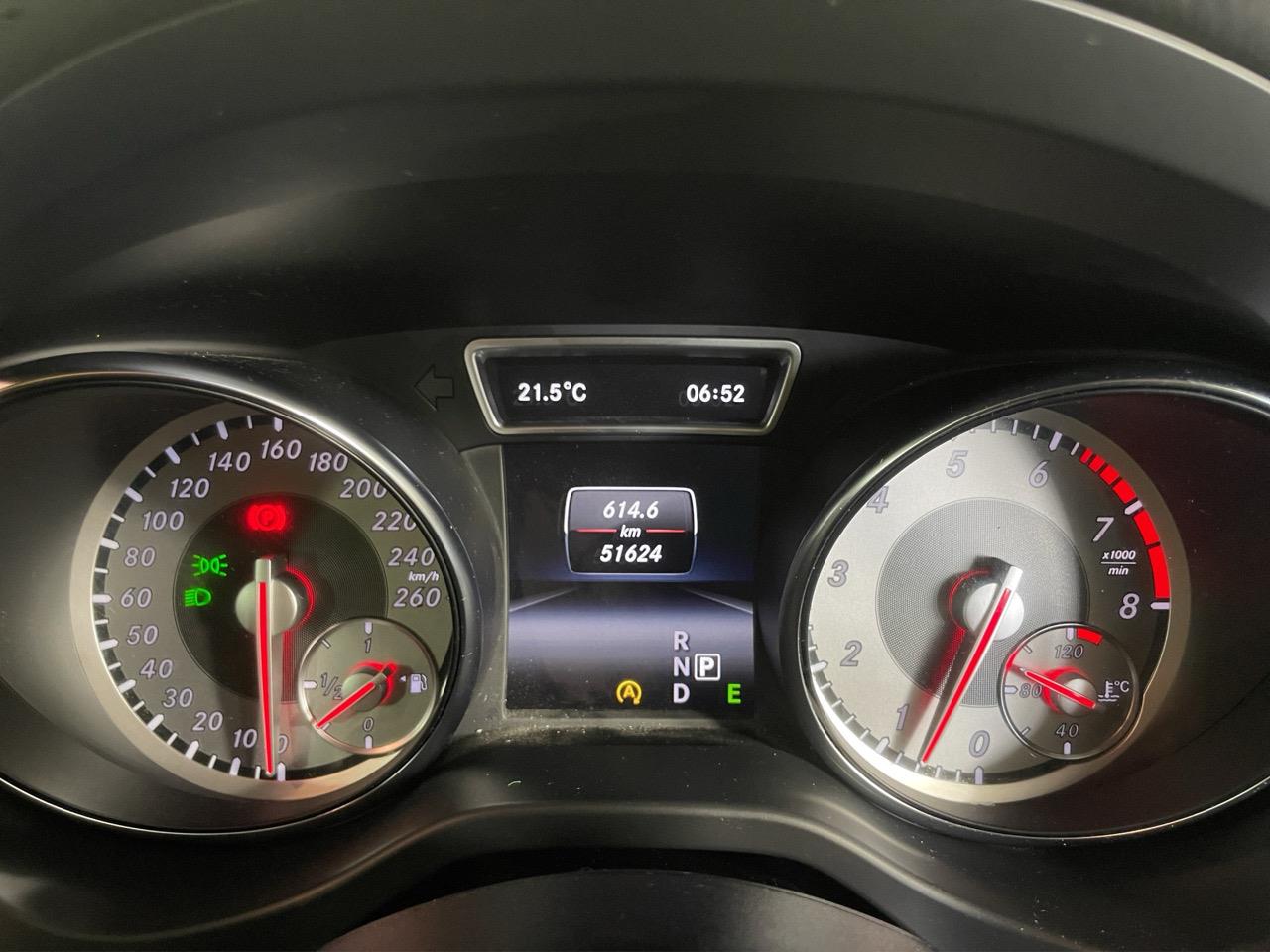 2015 Mercedes-Benz CLA 180 Shooting Break Sports Station Wagon LOW KM + REVERSING CAMERA + PARKING SENSORS