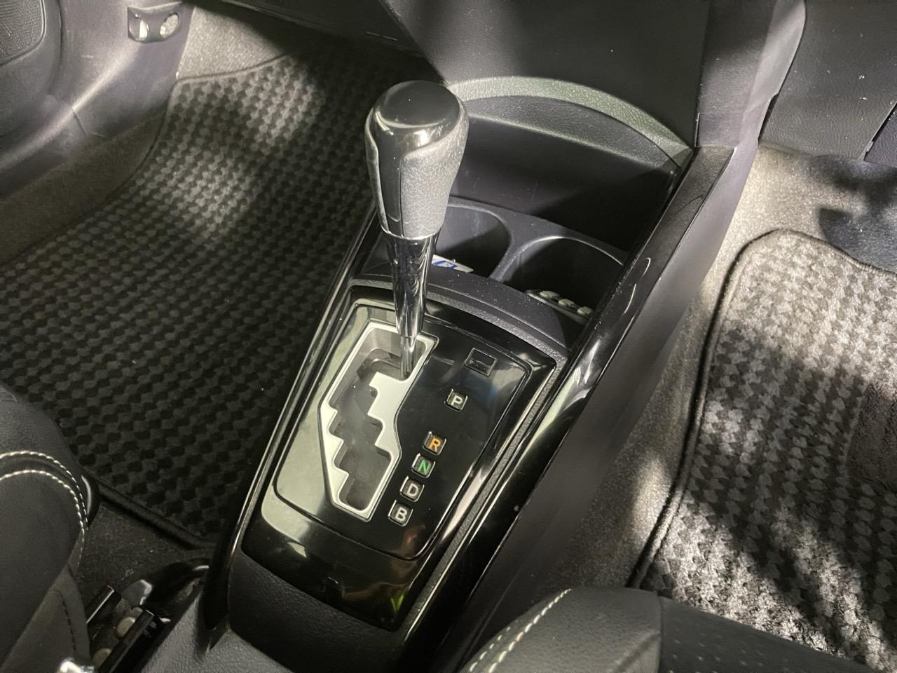 2014 Toyota Corolla Fielder Hybrid WXB Station Wagon AUTO LIGHTS + PUSH BUTTON START + GREAT SPACE