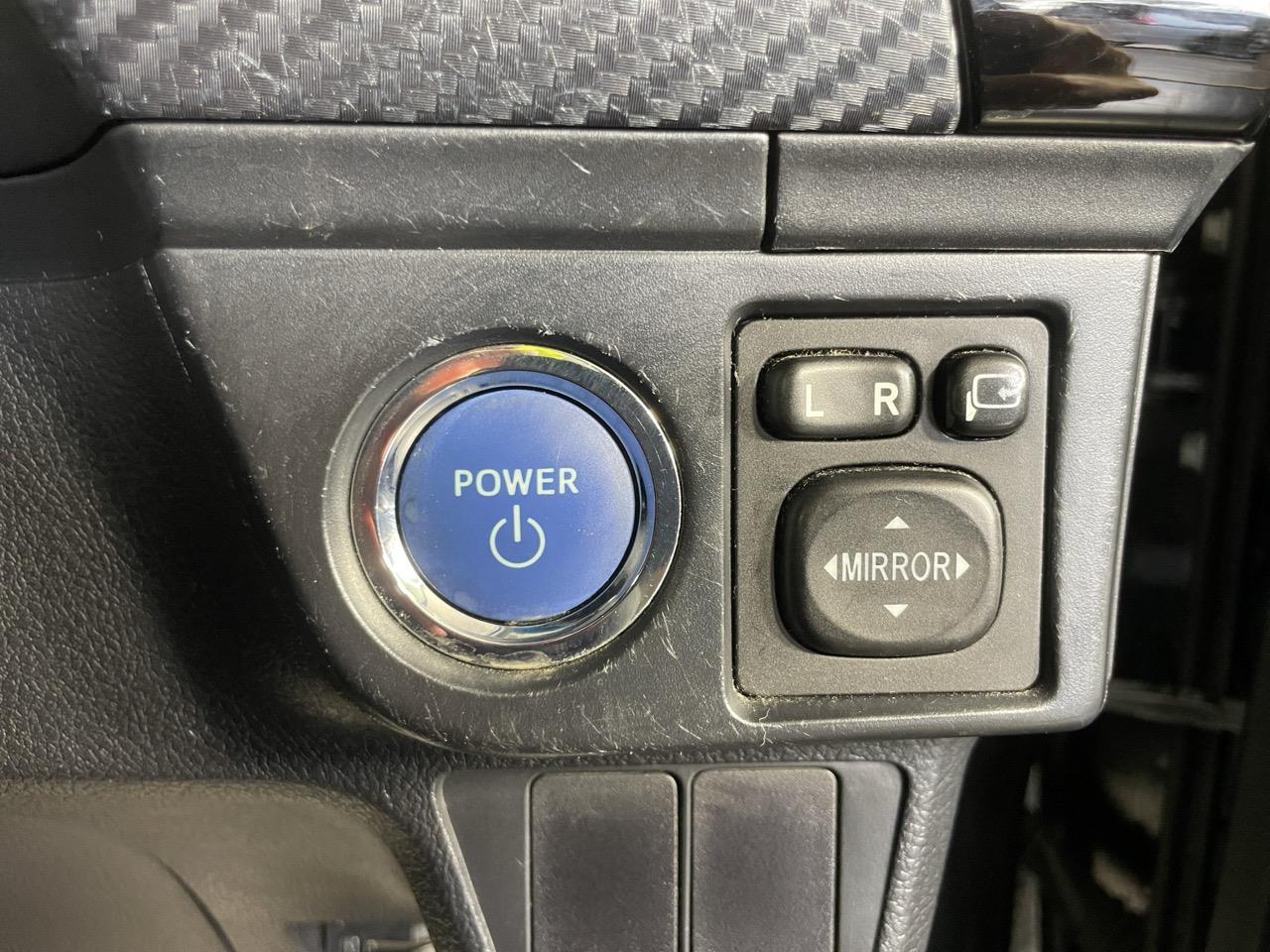 2014 Toyota Corolla Fielder Hybrid WXB Station Wagon AUTO LIGHTS + PUSH BUTTON START + GREAT SPACE