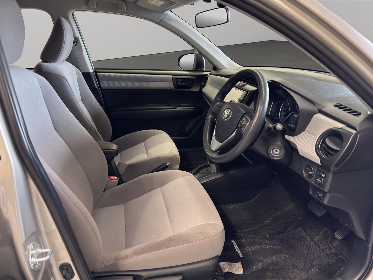 2014 Toyota Corolla Axio Hybrid Sedan LOW KM + GREAT FUEL EFFICIENCY