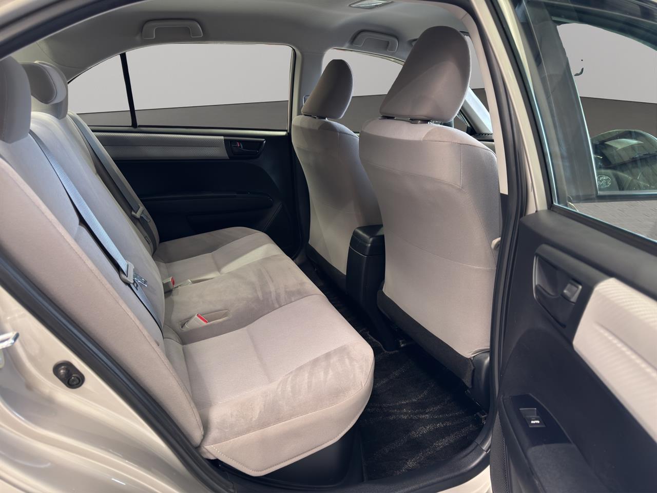 2014 Toyota Corolla Axio Hybrid Sedan LOW KM + GREAT FUEL EFFICIENCY