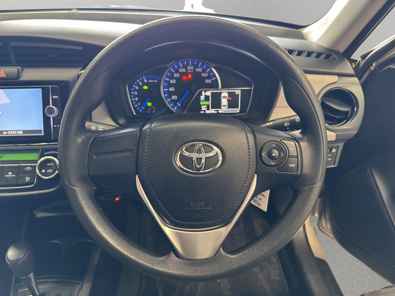 2014 Toyota Corolla Axio Hybrid Sedan LOW KM + GREAT FUEL EFFICIENCY