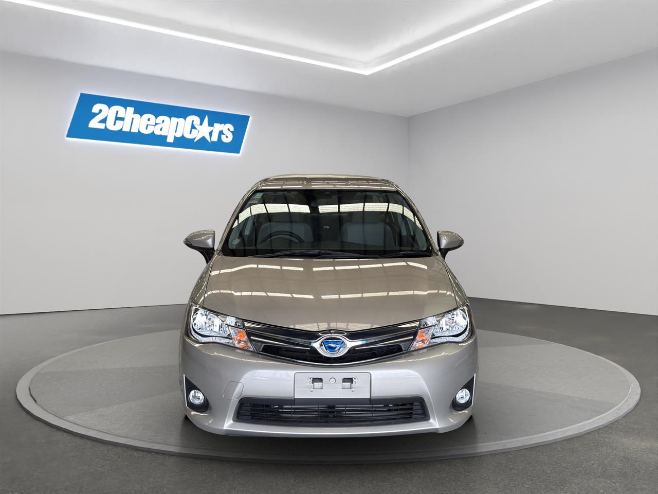 2014 Toyota Corolla Axio Hybrid Sedan LOW KM + GREAT FUEL EFFICIENCY