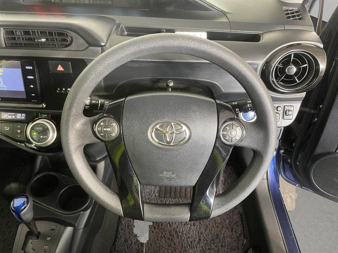 2016 Toyota Aqua Facelift Model S Hatchback REVERSING CAMERA + AUTO LIGHTS + PUSH BUTTON START