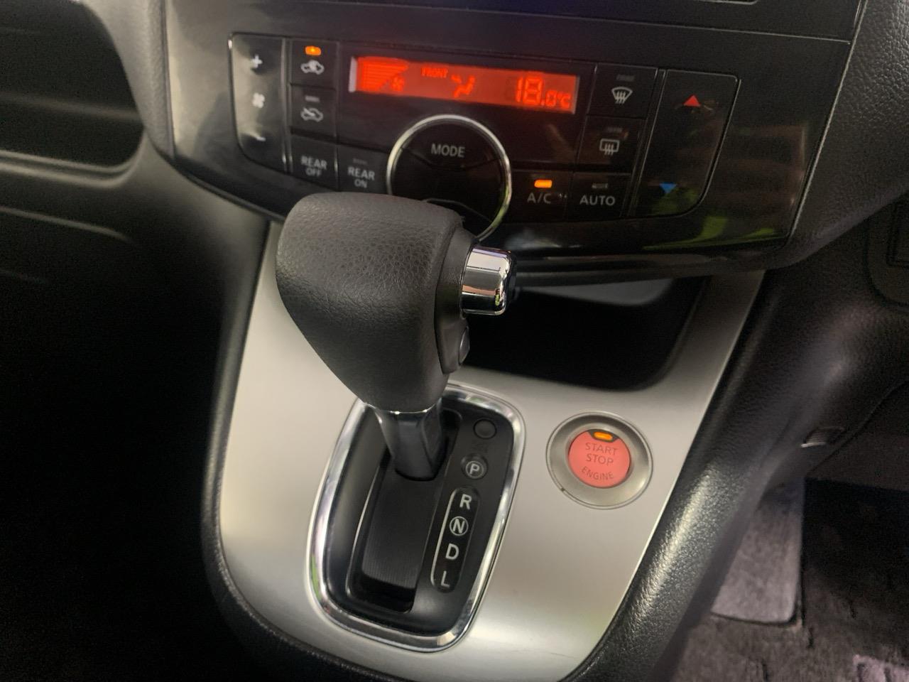 2013 Nissan Serena Hybrid People Mover POWER SLIDING DOOR + REVERSING CAMERA + SMART KEY