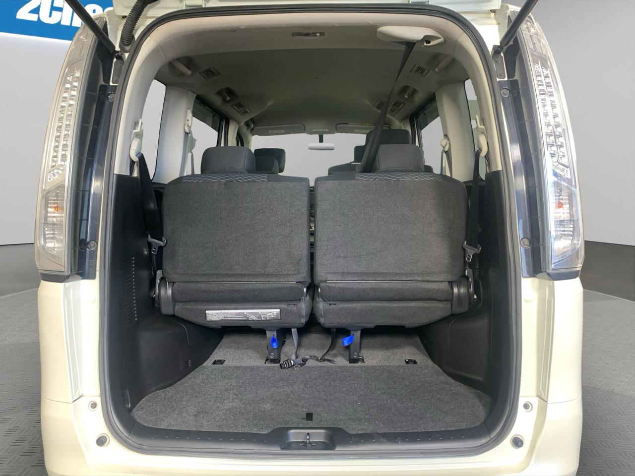 2013 Nissan Serena Hybrid People Mover POWER SLIDING DOOR + REVERSING CAMERA + SMART KEY