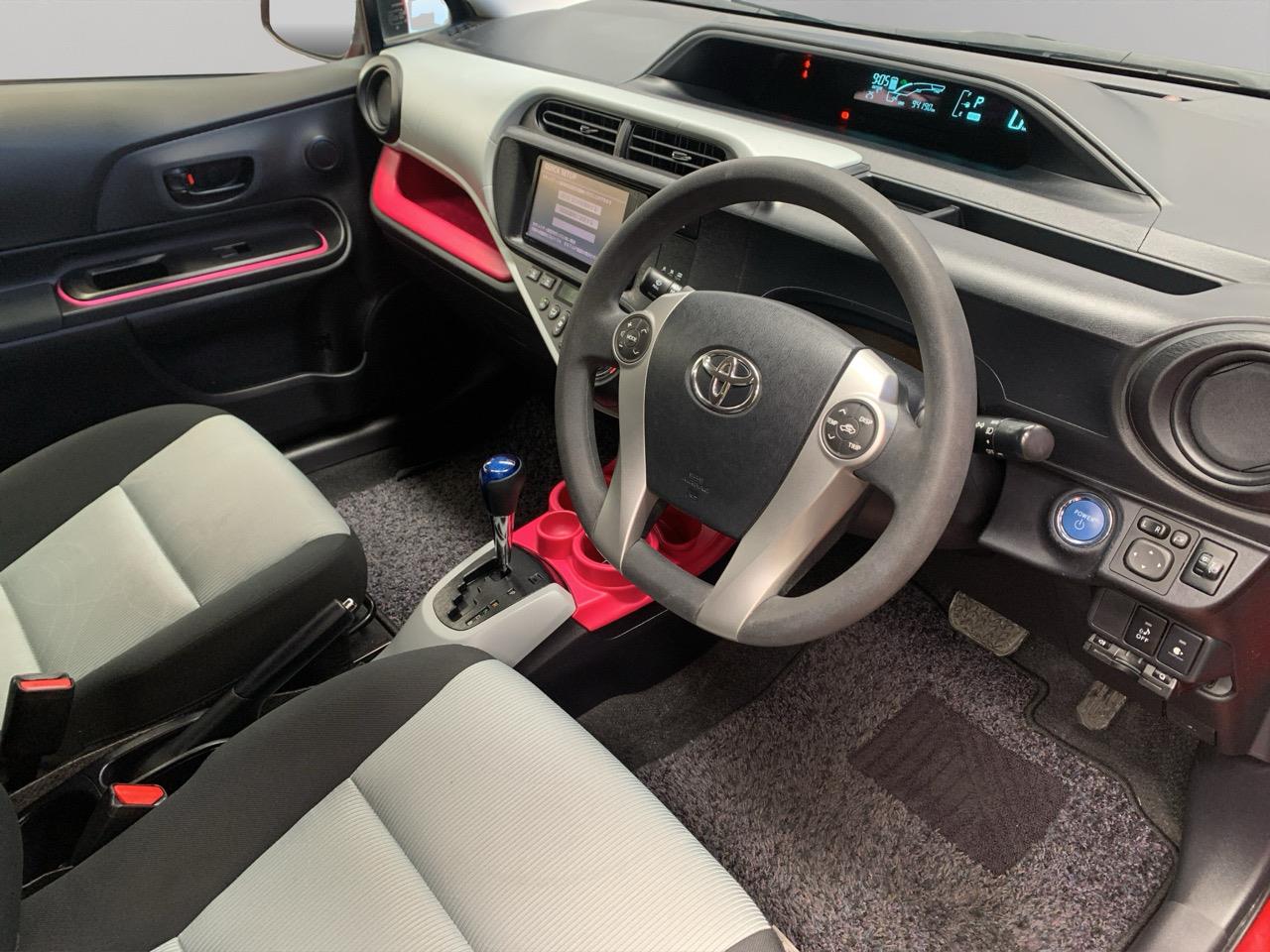 2014 Toyota Aqua S Hatchback HEATED SEATS + REVERSING CAMERA + PUSH START
