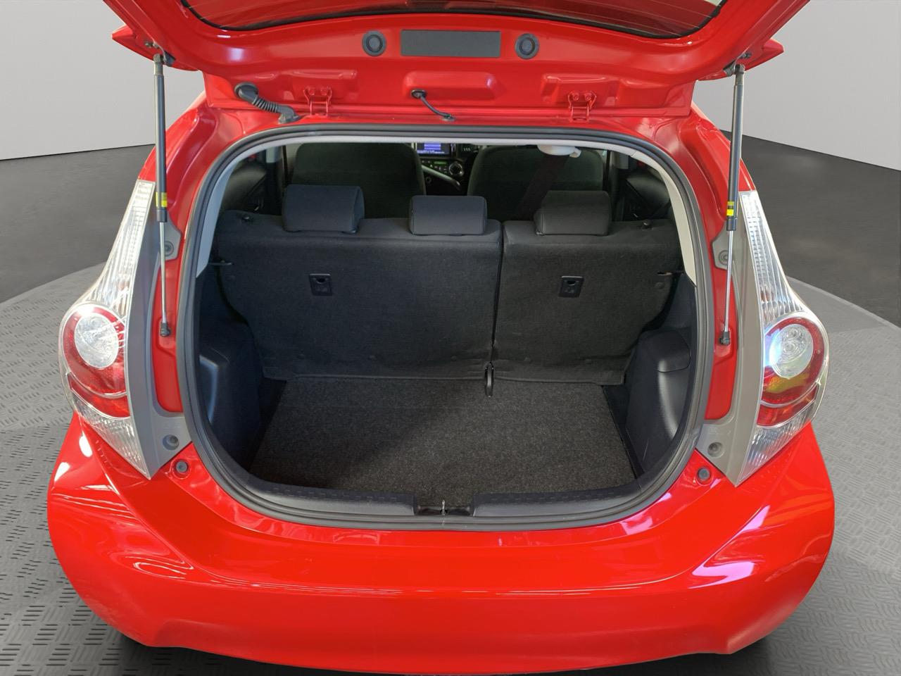 2014 Toyota Aqua S Hatchback HEATED SEATS + REVERSING CAMERA + PUSH START