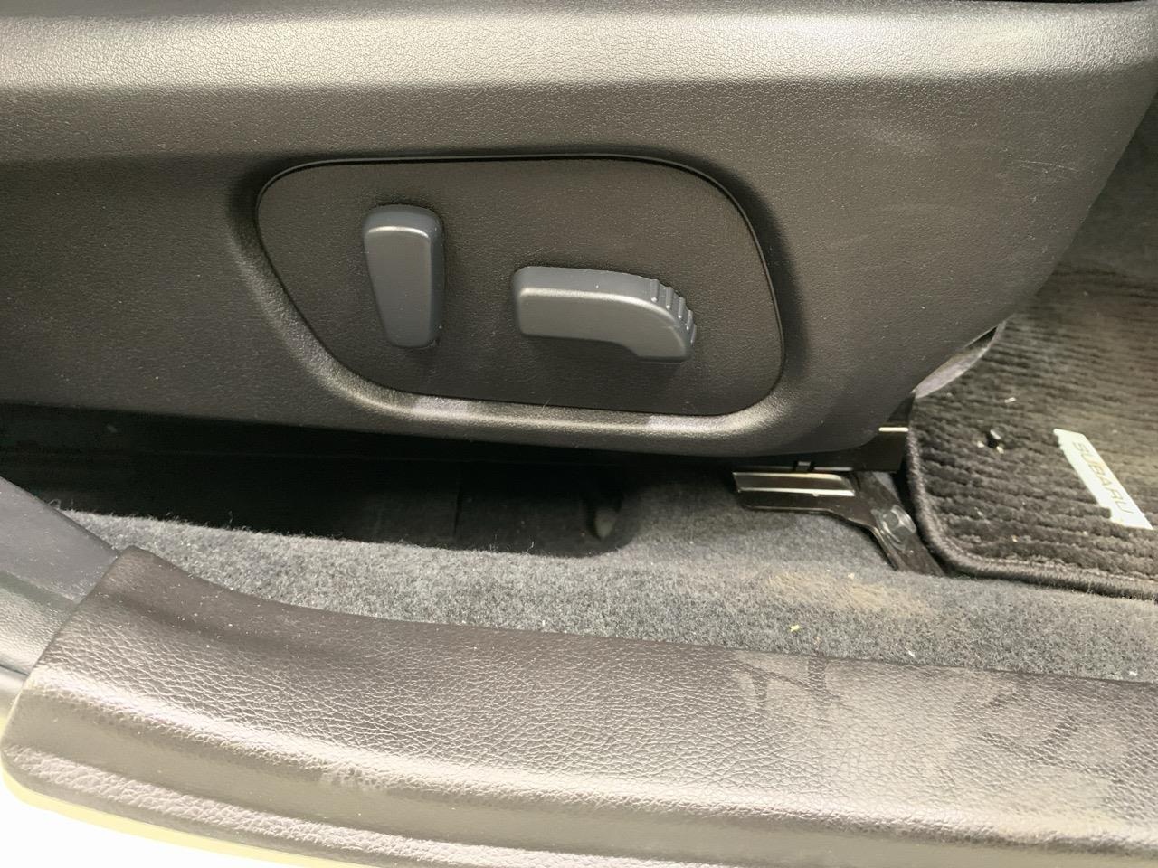 2014 Subaru XV 2.0i-L EYESIGHT 4WD RV/SUV AWD + CRUISE CONTROL + POWER ADJUSTMENT SEATS