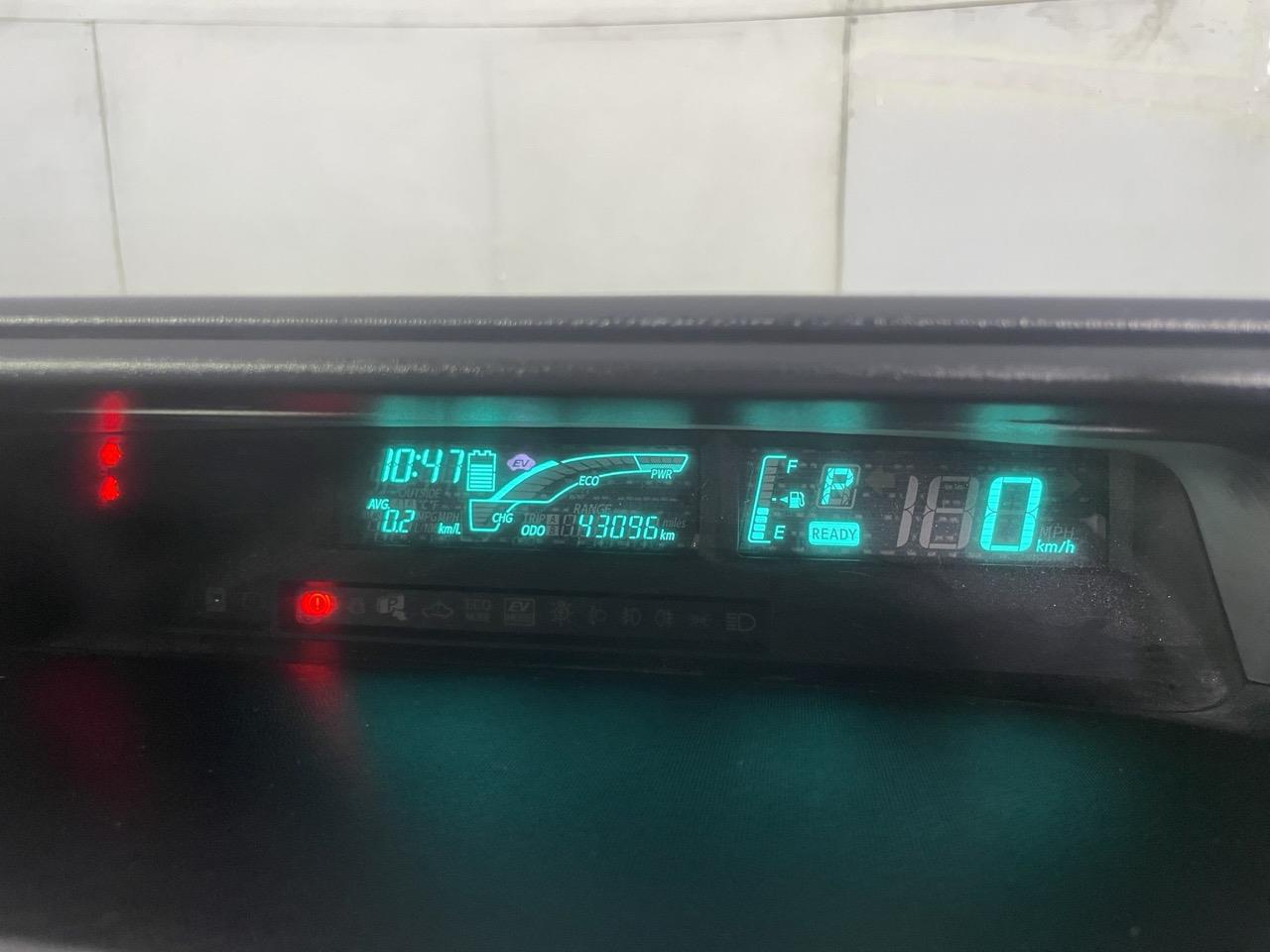 2012 Toyota Aqua S Hatchback LOW KM + AUTO LIGHTS + PUSH START