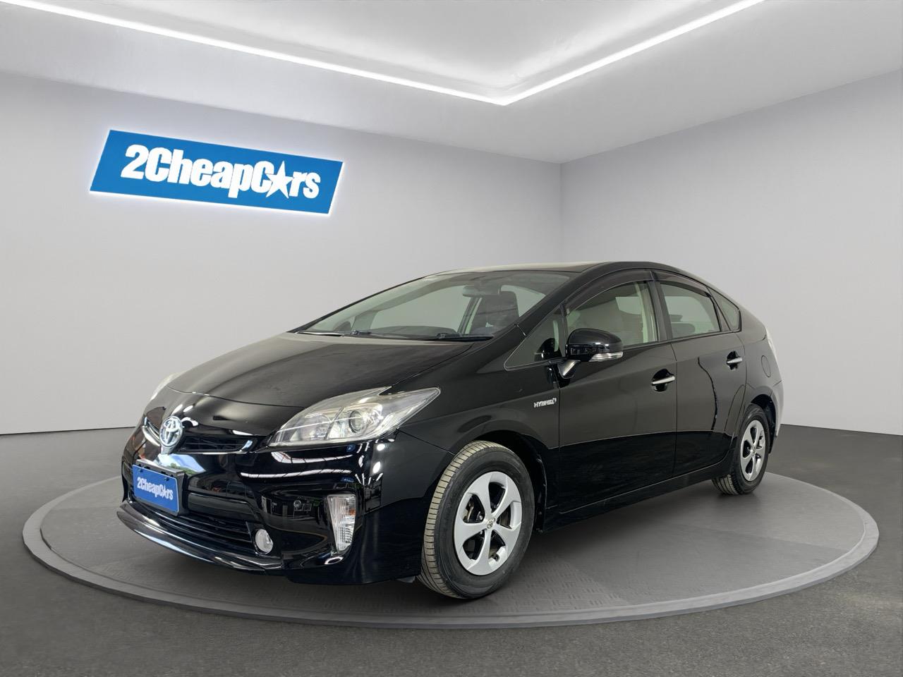 2014 Toyota Prius S Hatchback