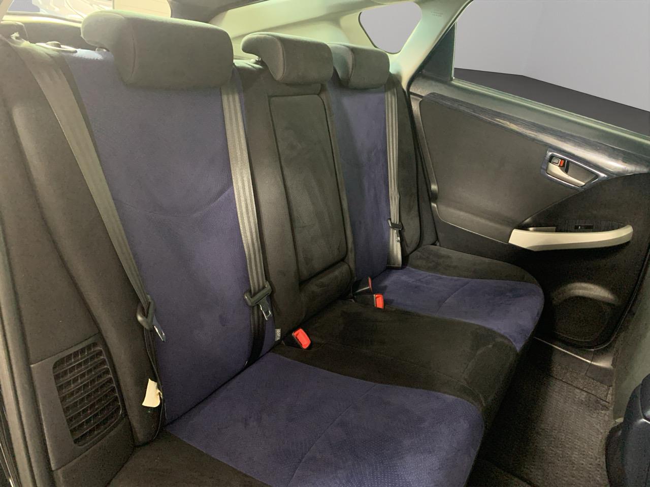 2014 Toyota Prius S Hatchback PUSH BUTTON START + AUTO LIGHTS