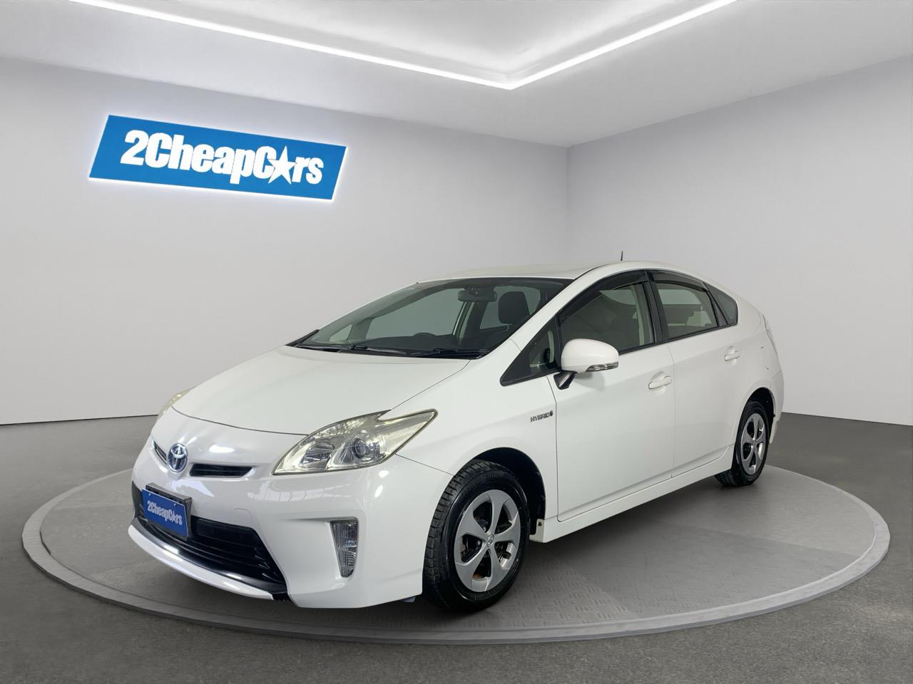 2014 Toyota Prius Hybrid Hatchback