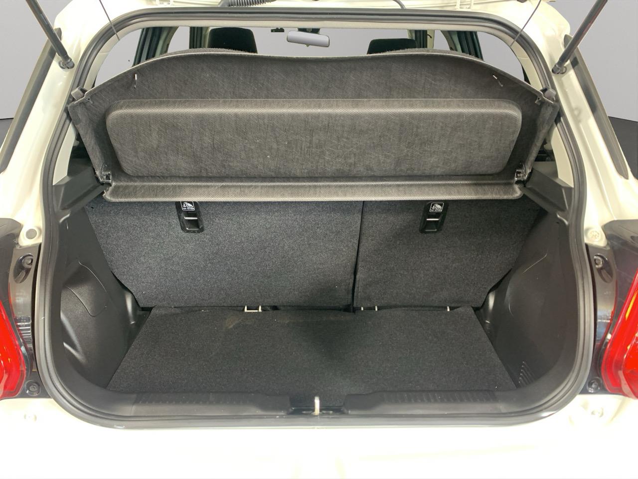 2018 Suzuki Swift HYBRID ML Safety Package Hatchback LOW KM + CRUISE CONTROL + HEATED SEATS