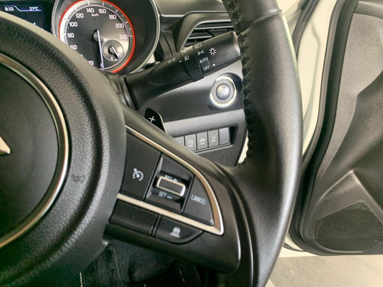 2018 Suzuki Swift HYBRID ML Safety Package Hatchback LOW KM + CRUISE CONTROL + HEATED SEATS