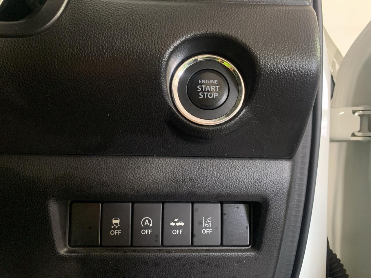 2018 Suzuki Swift HYBRID ML Safety Package Hatchback LOW KM + CRUISE CONTROL + HEATED SEATS