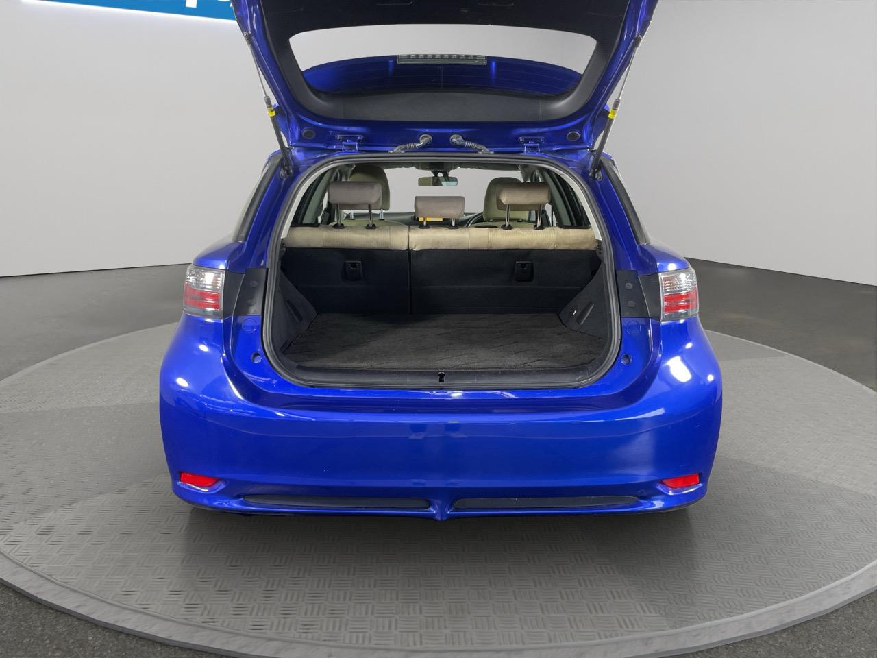 2012 Lexus CT200h  Hatchback HEATED SEATS + REVERSING CAMERA + PUSH START