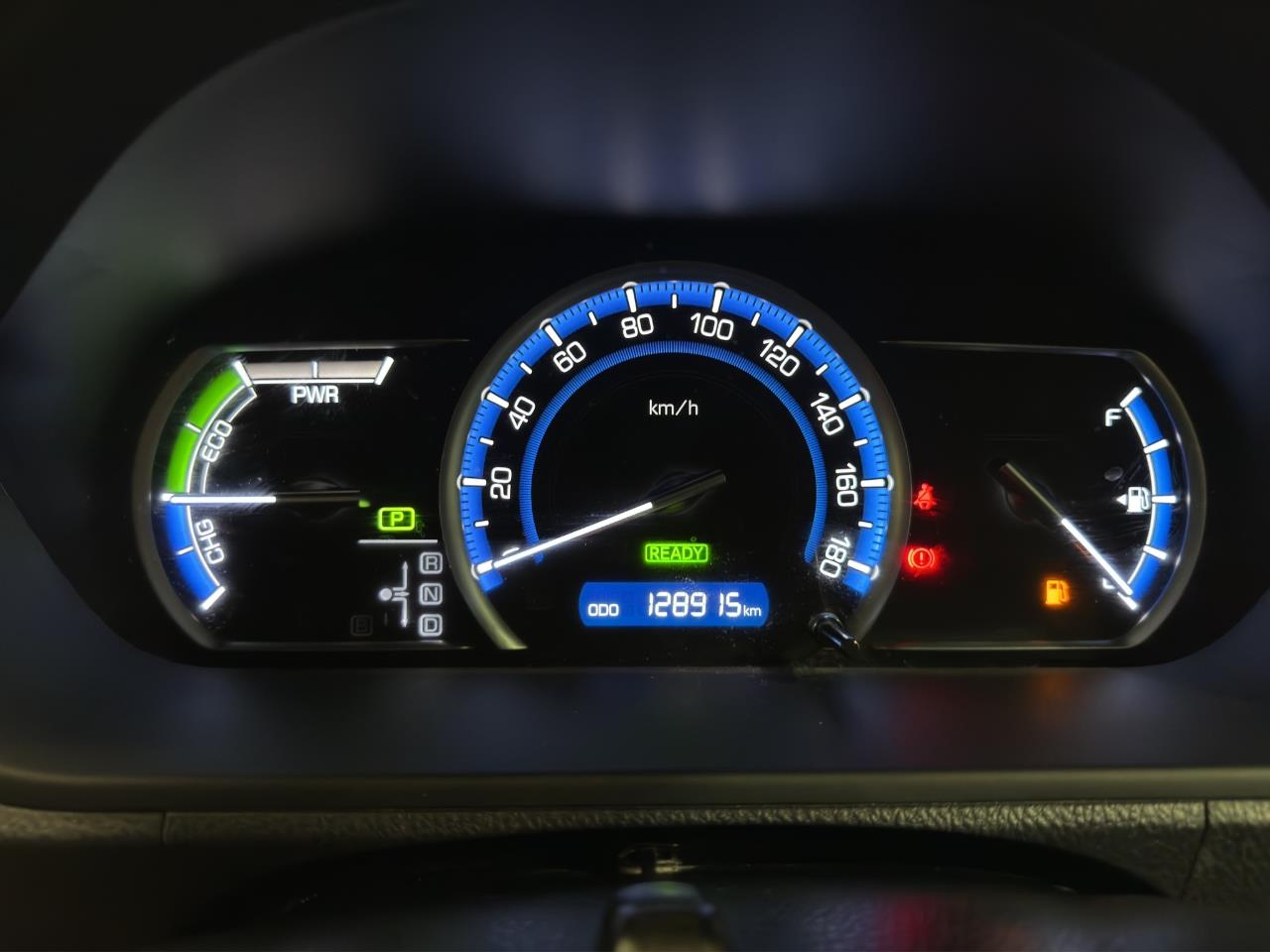 2014 Toyota Noah Hybrid X People Mover POWER SLIDING DOOR + SMART KEY