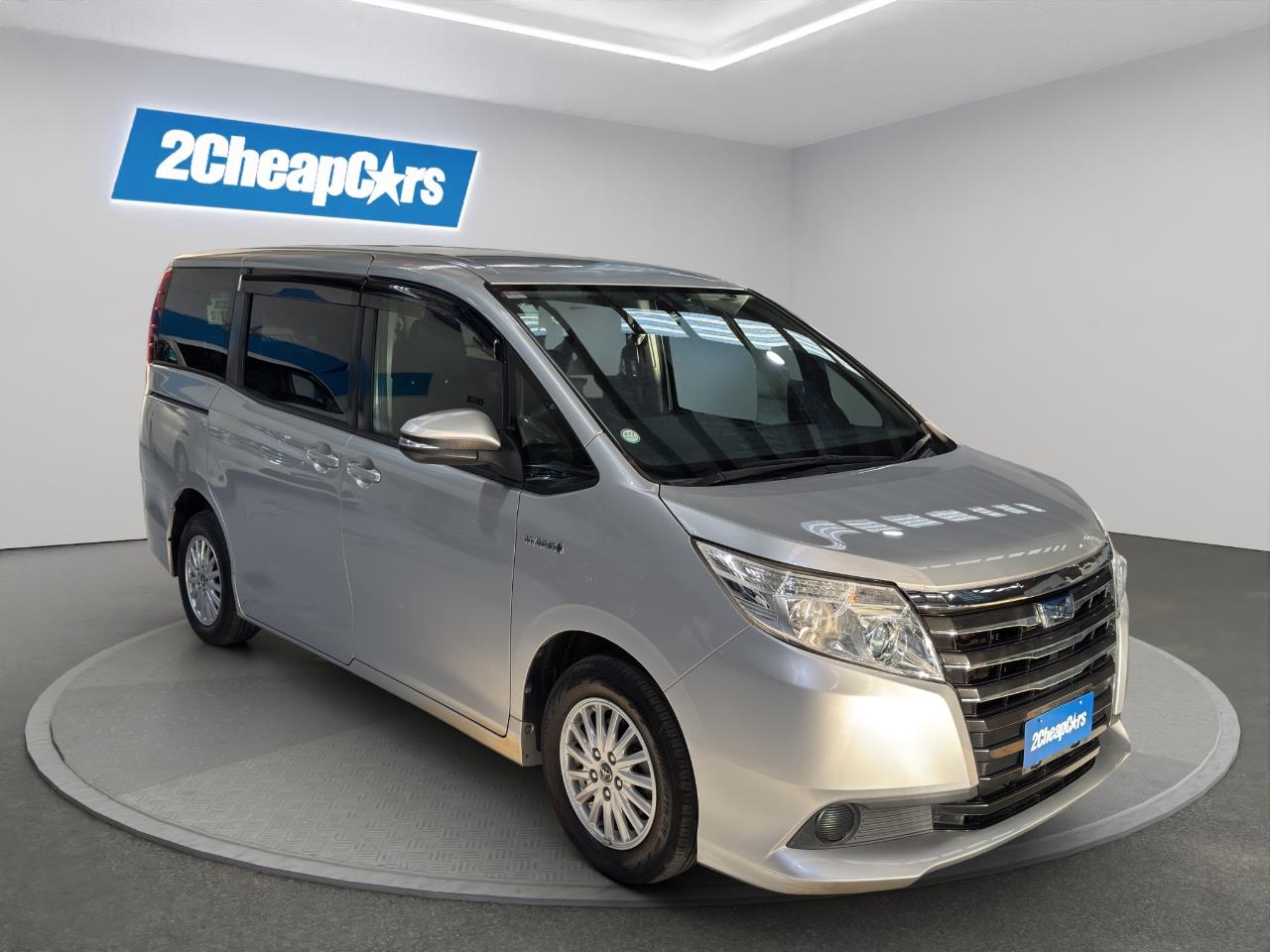 2014 Toyota Noah Hybrid X People Mover POWER SLIDING DOOR + SMART KEY