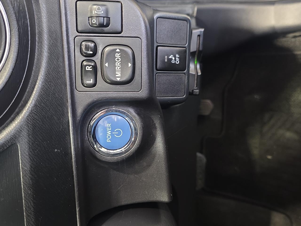 2012 Toyota Aqua G Hatchback REVERSING CAMERA + PUSH BUTTON START + AUTO LIGHTS