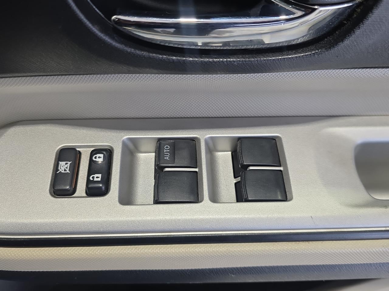 2012 Toyota Aqua G Hatchback REVERSING CAMERA + PUSH BUTTON START + AUTO LIGHTS